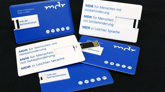 MDR-Broschüre der Barrierefreiheit im Scheckkartenformat.