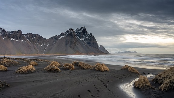 Das Vestrahorn an der isländischen Südküste