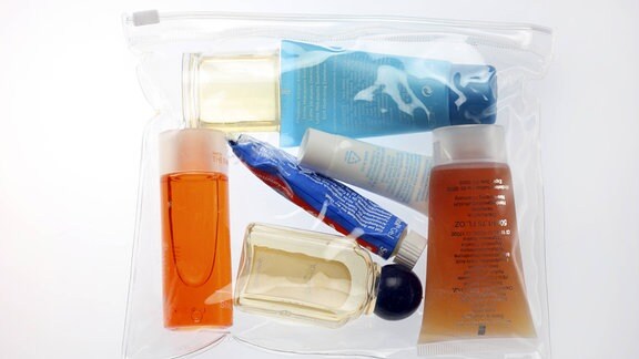 Durchsichtiger Plastikbeutel für kleine Mengen an Flüssigkeiten und Gels, Pasten, Cremes