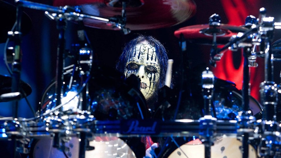 Ehemaliger Drummer von Slipknot - Joey Jordison ist tot | Das Erste