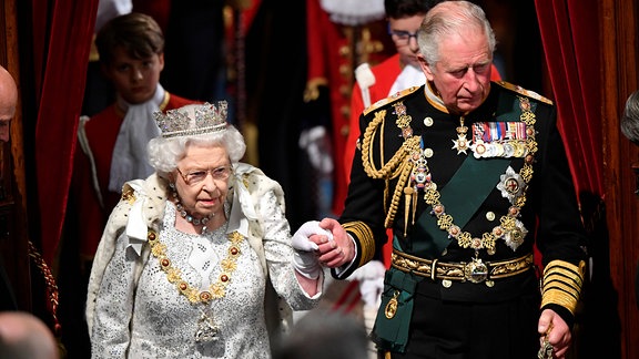 Königin Elizabeth und Prinz Charles