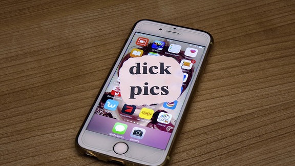 Dick Pic Schriftzug auf einem Smartphone