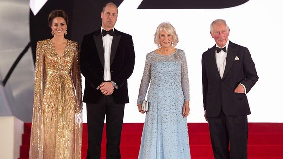 Prinz William, Herzogin Catherine von Cambridge, Herzogin Camilla von Cornwall und Prinz Charles