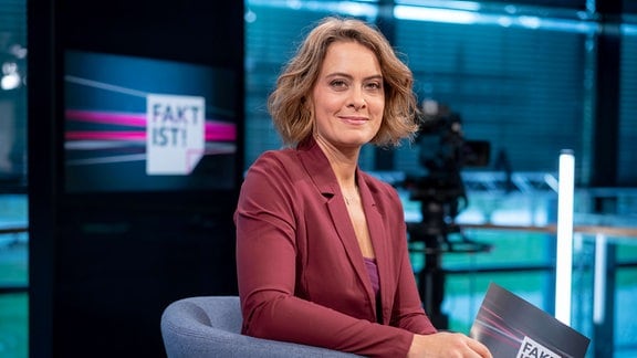 Moderatorin Anja Heyde