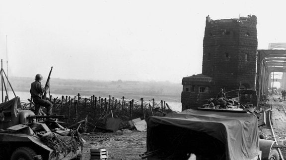 US-Truppen erreichen im März 1945 Rheinbrücke bei Remagen