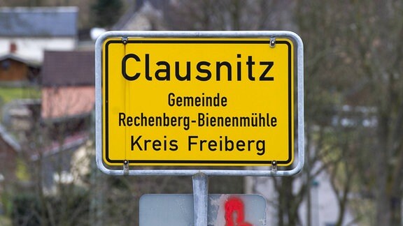 Ortseingansschild von Clausnitz