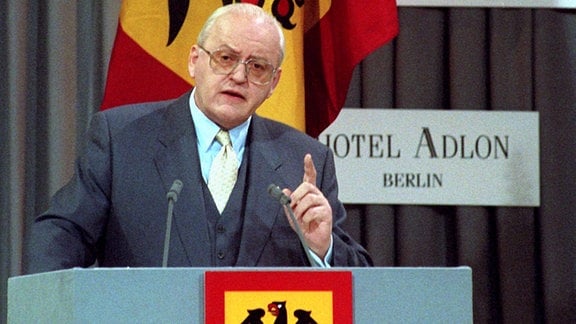 Bundespräsident Roman Herzog am 26.04.1997 bei seiner Grundsatzrede im Berliner Hotel "Adlon". 