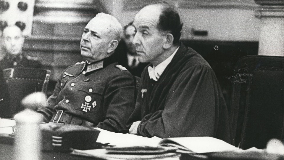 Roland Freisler am Volksgerichtshof Hitlers williger Vollstrecker MDR.DE