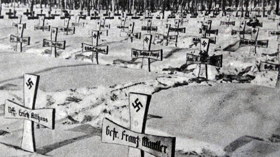 Gräber von vor Moskau gefallenen deutschen Soldaten 1941