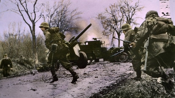 Grenadiere der Waffen-SS im Januar 1945 in den Ardennen