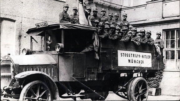 Der Hitlerputsch von München: Gründungsmythos der Nazis | MDR.DE