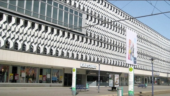 Karstadt; früher Warenhaus „Centrum“