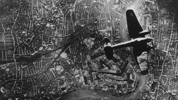 Heinkel He-111-Bomber der Luftwaffe über London 1940