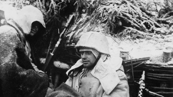 Deutsche Soldaten im Kessel von Demjansk 1942