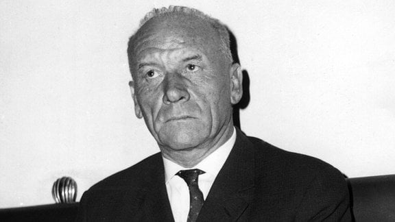 Der frühere Staatssekretär im Reichsverkehrsministerium, Albert Ganzenmüller, 1964