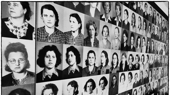 Fotos weiblicher Häftlinge in der KZ-Gedenkstätte Ravensbrück