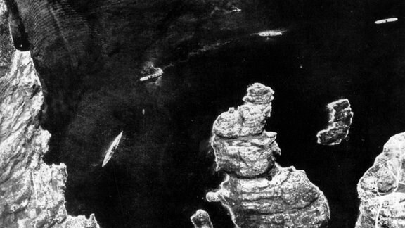 Luftbild von Bismarck und Prinz Eugen im Grinstadfjord
