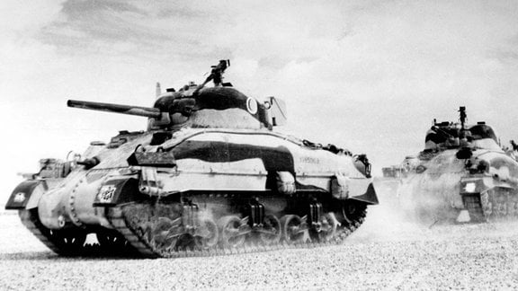 Britische Sherman-Panzer während Zweiter Schlacht von El Alamein 1942