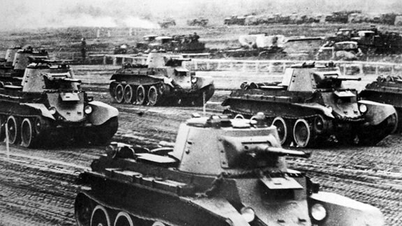 Sowjetische BT-7-Panzer 1941