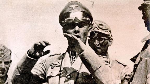 Generalfeldmarschall Erwin Rommel bei El Alamein 1942