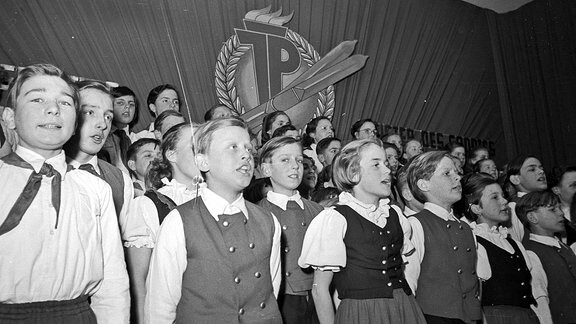 Gemischter Chor Junger Pioniere - DDR 1962