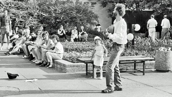 Straßenmusiker im Leipziger 1980er-Jahre