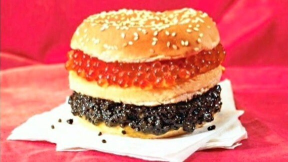 Hamburger gefüllt mit Kaviar