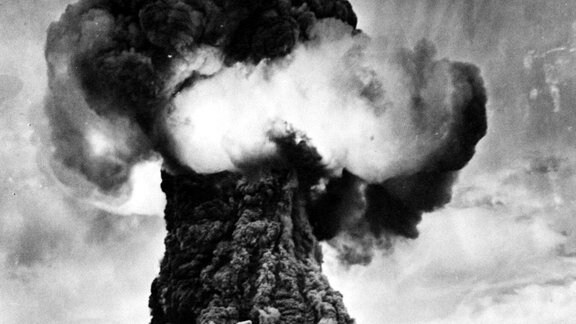Wolke nach Test der ersten sowjetischen Atombombe der UdSSR 1949