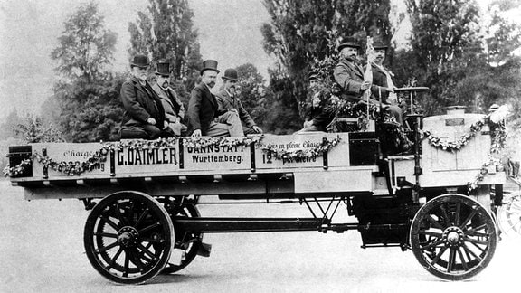 Erster LKW von Daimler