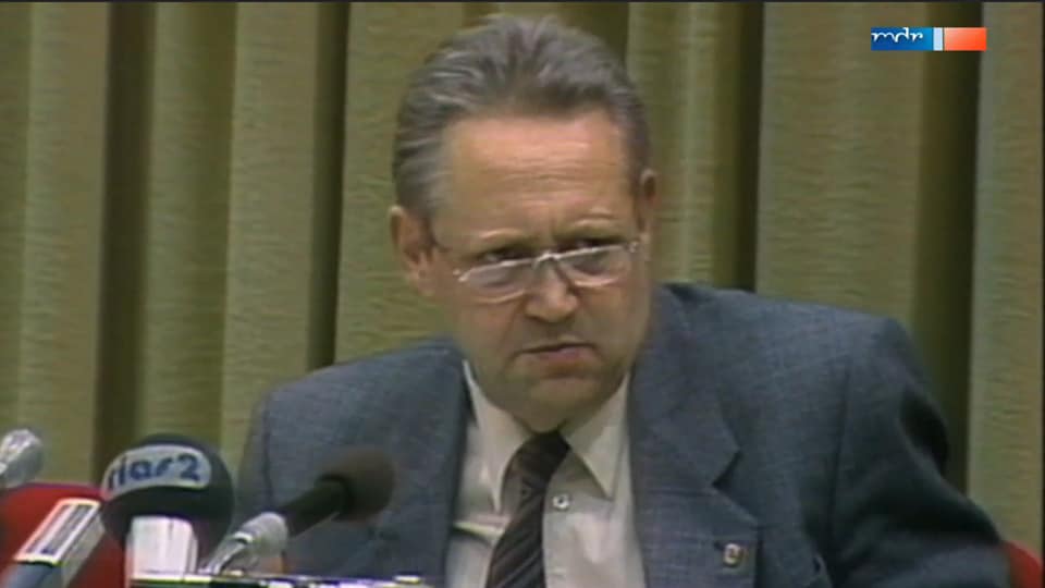 Pressekonferenz Mit Günter Schabowski Am 09 November 1989 Mdrde 