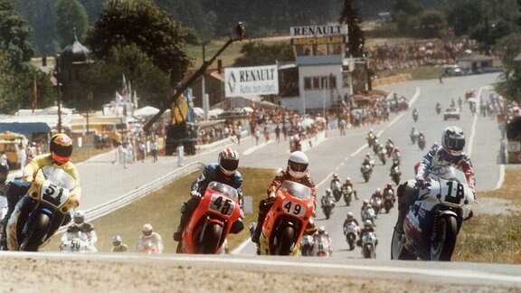 Motorräder beim 57. Internationalen Schleizer Dreiecksrennen am 07.08.1990