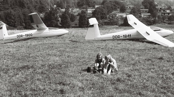 Der Segelflugplatz Suhl-Goldlauter, Thueringen, am 21.8.1990