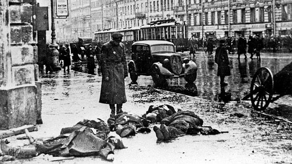Tote nach deutschem Beschuss bei Leningrad-Blockade 1941