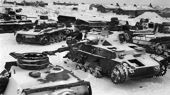 Zerstörte Wehrmacht-Panzer bei Stalingrad 1943