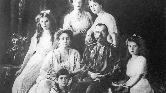 Zar Nikolaus II. mit Familie, 1913
