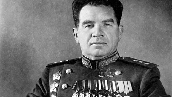 Wassili Tschuikow, Chef der Sowjetischen Kontrollkommission