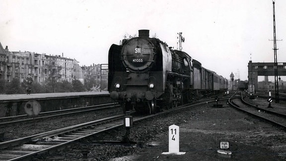 Erster Zug erreicht West-Berlin nach Ende der Berlin-Blockade im Mai 1949