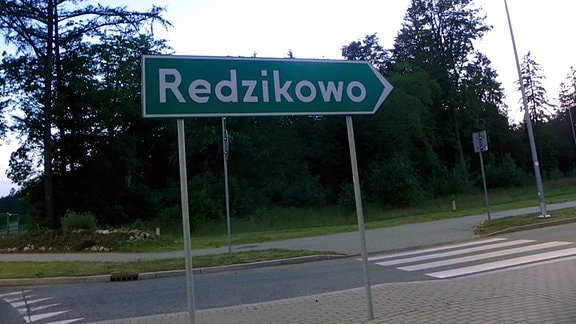 Straßenschild nahe Redzikowo