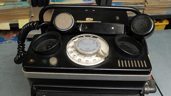 Das erste DDR Handy, wird in Luckenwalde gezeigt, das Mobilfunkgerät wurde Ende der 70er Jahre im Funkwerk Köpenick für Mexico entwickelt