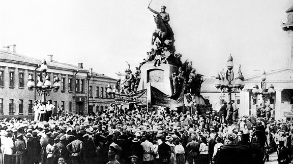 Februarrevolution 1917 Russland Demo Bolschewiki Moskau