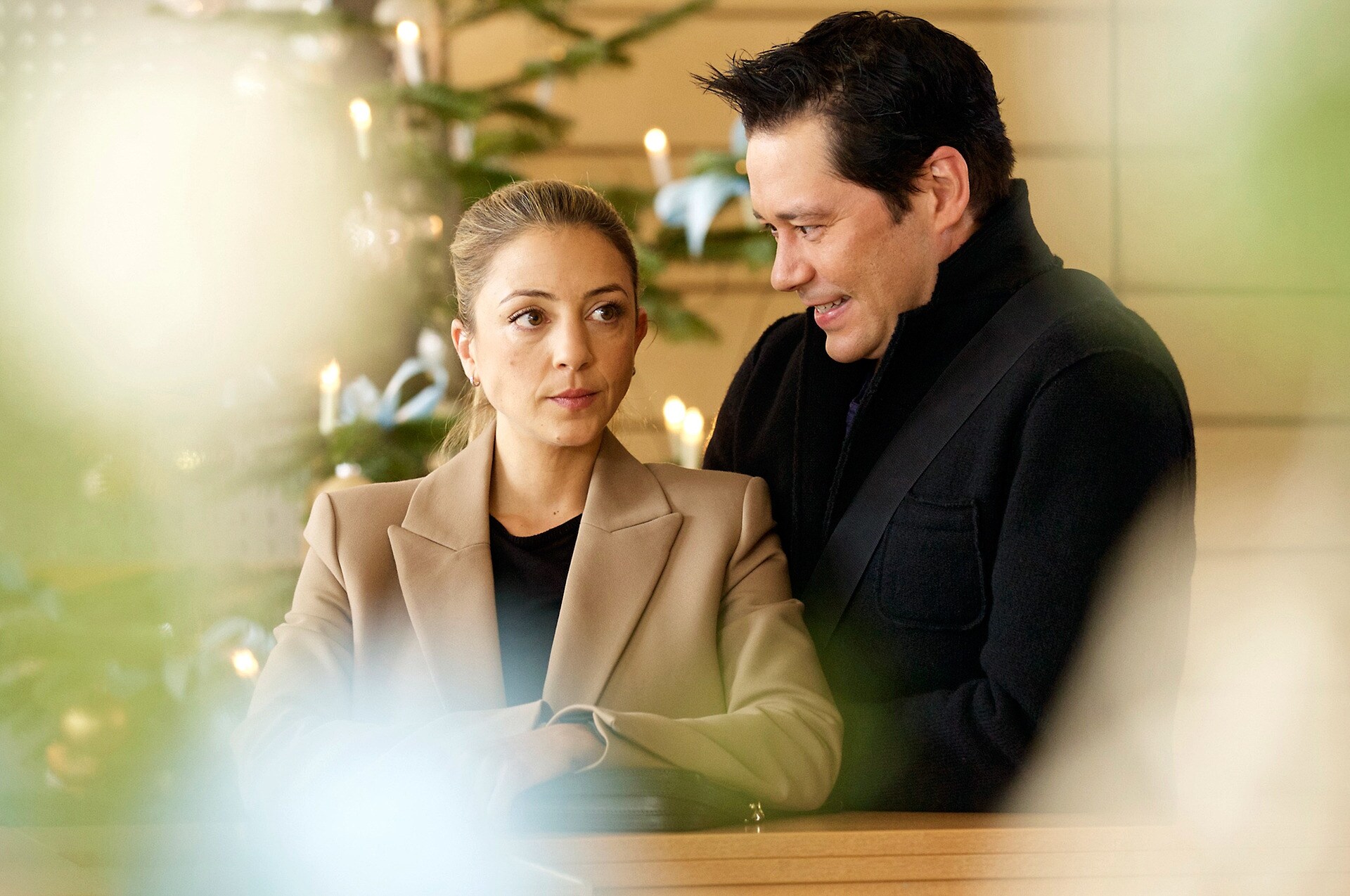 Arzu Bazman spielt Oberschwester Arzu Das Erste