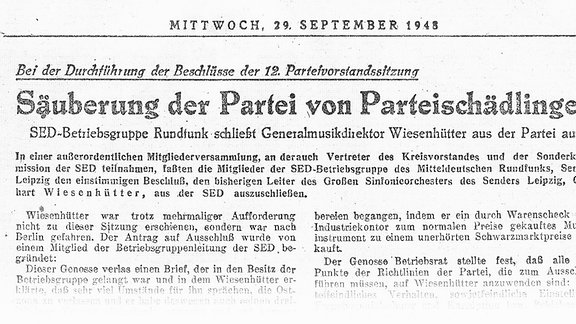 Schwarz-weiß-Foto des Zeitungsartikels "Säuberung der Partei von Parteischädlingen"