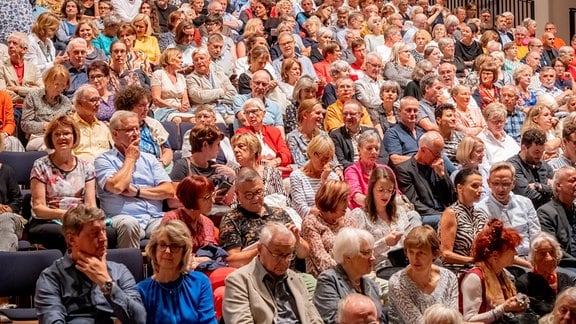 Publikum beim Konzert in Dresden Hellerau