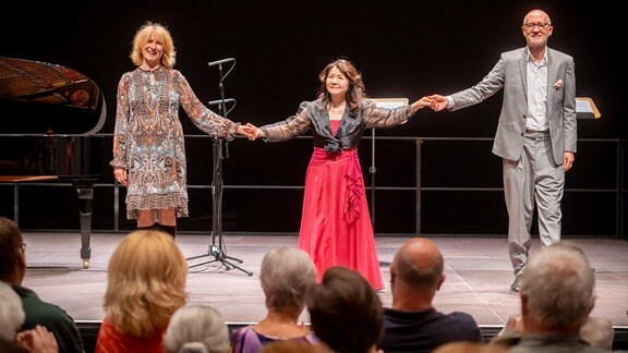 Corinna Harfouch, Peter Lohmeyer und Hideyo Harada beim Konzert in Dresden Hellerau