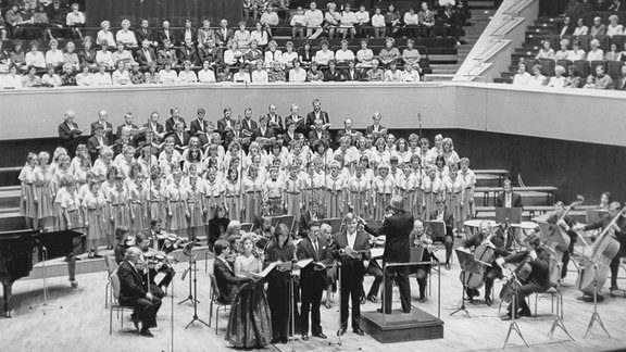 Der MDR-Kinderchor 1988 beim Konzert im Gewandhaus 