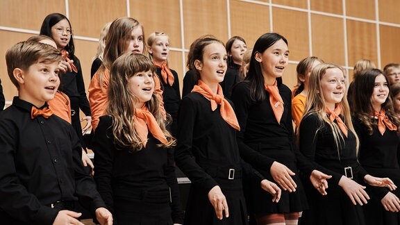 Sängerinnen und Sänger des MDR-Kinderchors beim Konzert im Gewandhaus zu Leipzig