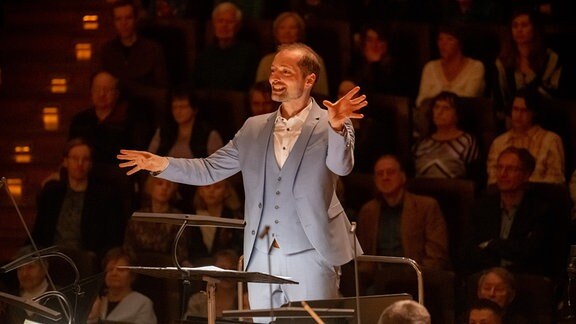 Chorleiter Alexander Schmitt 