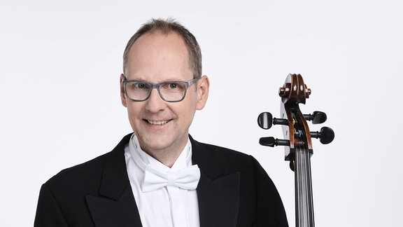 Dietmar Korth, Mitglied im MDR-Sinfonieorchester