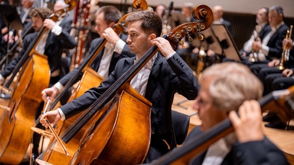 Das MDR-Sinfonieorchester spielt im Leipziger Gewandhaus das Eröffnungskonzert der MDR-Konzertsaison 2024/25