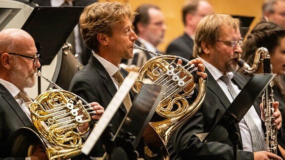 Mitglieder des MDR-Sinfonieorchesters im CCS Suhl beim Eröffnungskonzert der Saison 2023/24.
